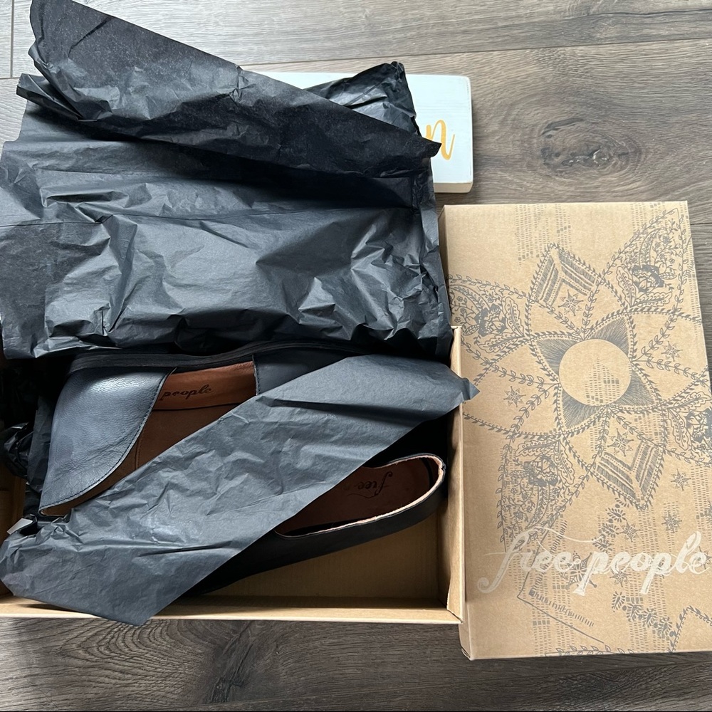 Free People Royals Flats - Picture 6 of 7